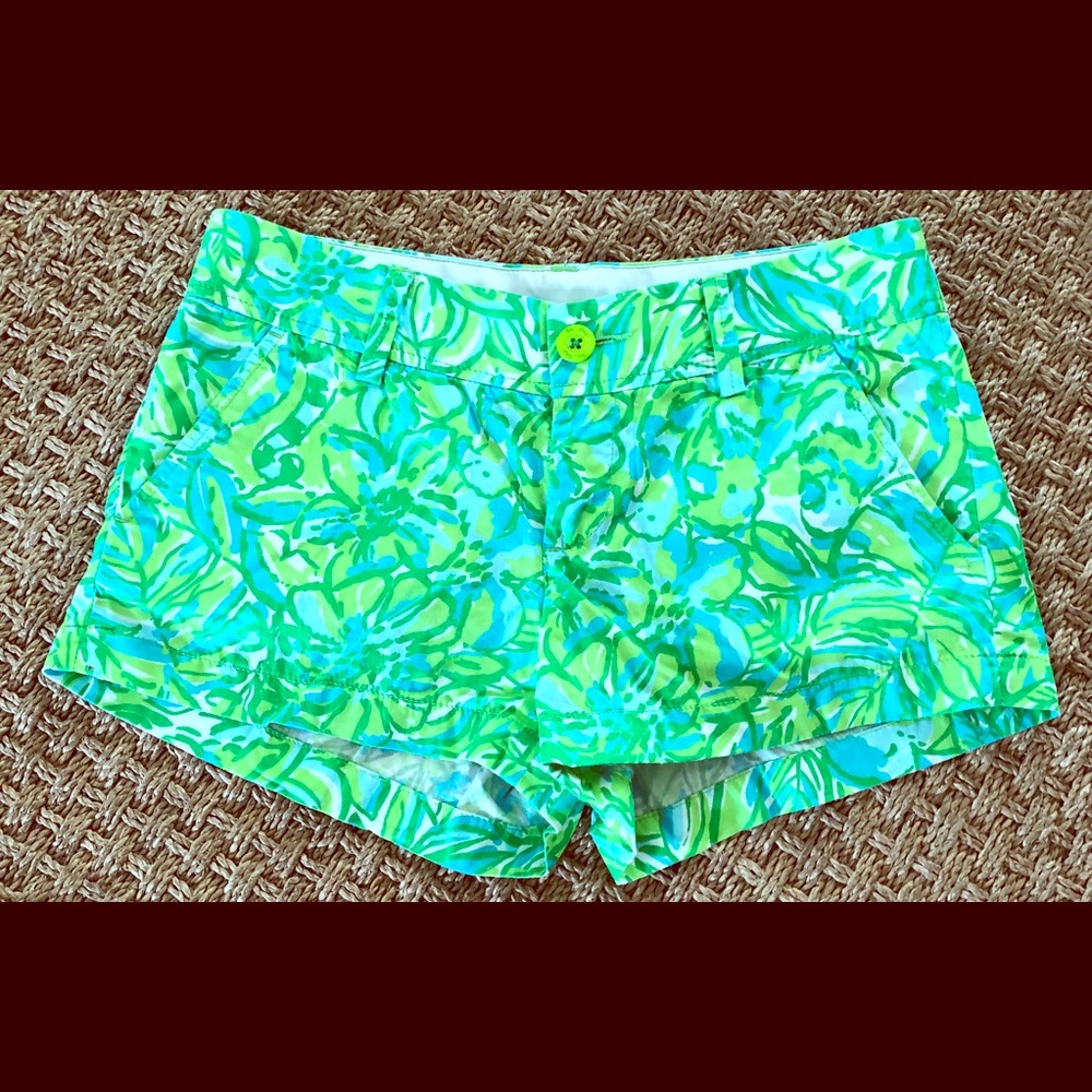 EUC Lilly Pulitzer Walsh Shorts